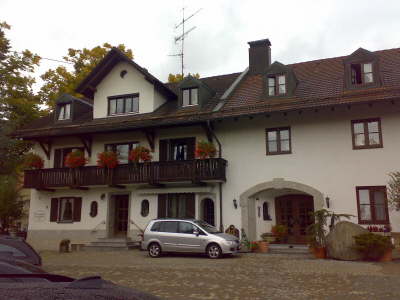 04102008561